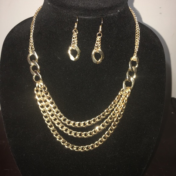 Jewelry - Polished Chain Layered Necklace Set